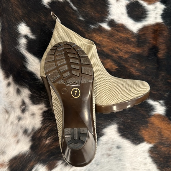 Knit Wedge Ankle Boots size 7 - Picture 5 of 5